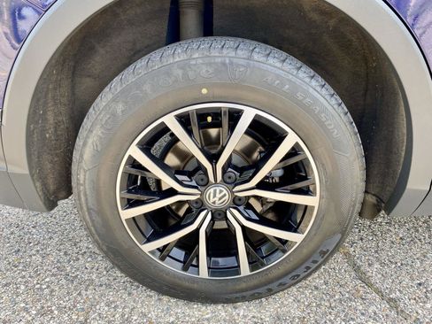 Used 2021 Volkswagen Tiguan SEL image 36