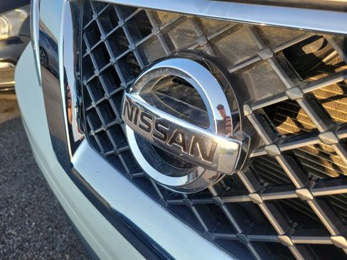 Used 2017 Nissan Frontier SV AWD/4WD image 3