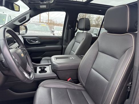 Used 2023 Chevrolet Tahoe Premier AWD/4WD image 15