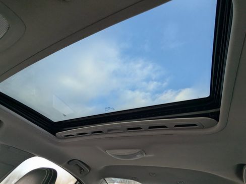 Used 2017 Volvo S60 T5 Dynamic image 19