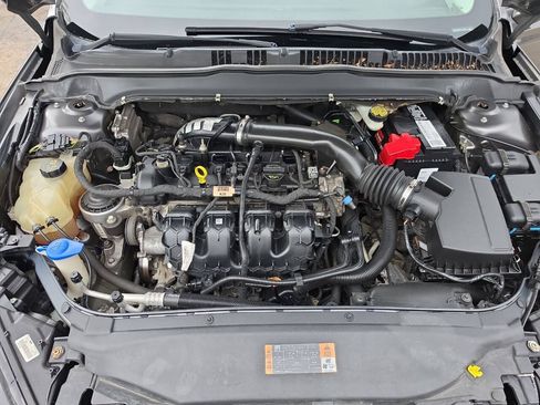 Used 2015 Ford Fusion Titanium FWD image 29