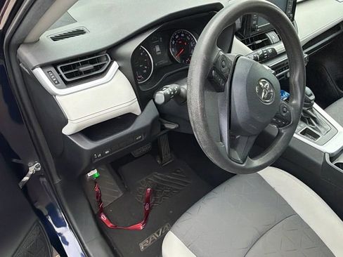 Used 2020 Toyota RAV4 XLE w/ Convenience Package AWD/4WD image 9
