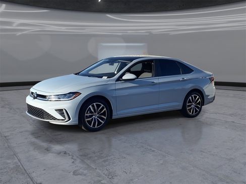 New 2025 Volkswagen Jetta SE image 3