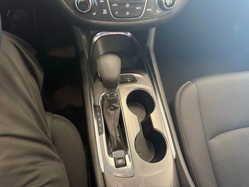 Used 2024 Chevrolet Malibu LT image 17