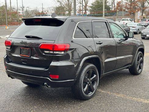 Used 2015 Jeep Grand Cherokee Altitude AWD/4WD image 5