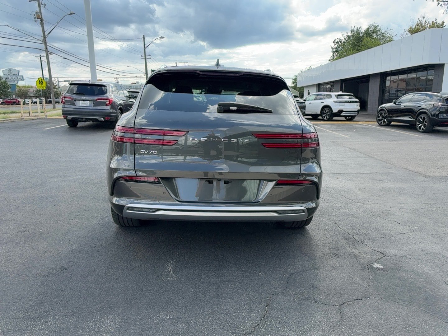 Used 2025 Genesis Electrified GV70 w/ Prestige Package AWD/4WD image 5