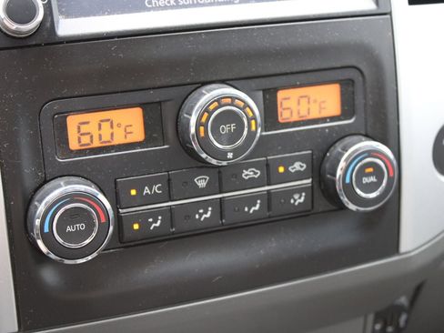 Used 2020 Nissan Frontier SV w/ Midnight Edition Floor Mats image 20