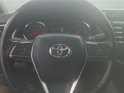 Used 2018 Toyota Camry XSE image 26