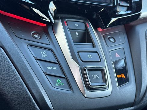 Used 2025 Honda Odyssey Sport-L image 17