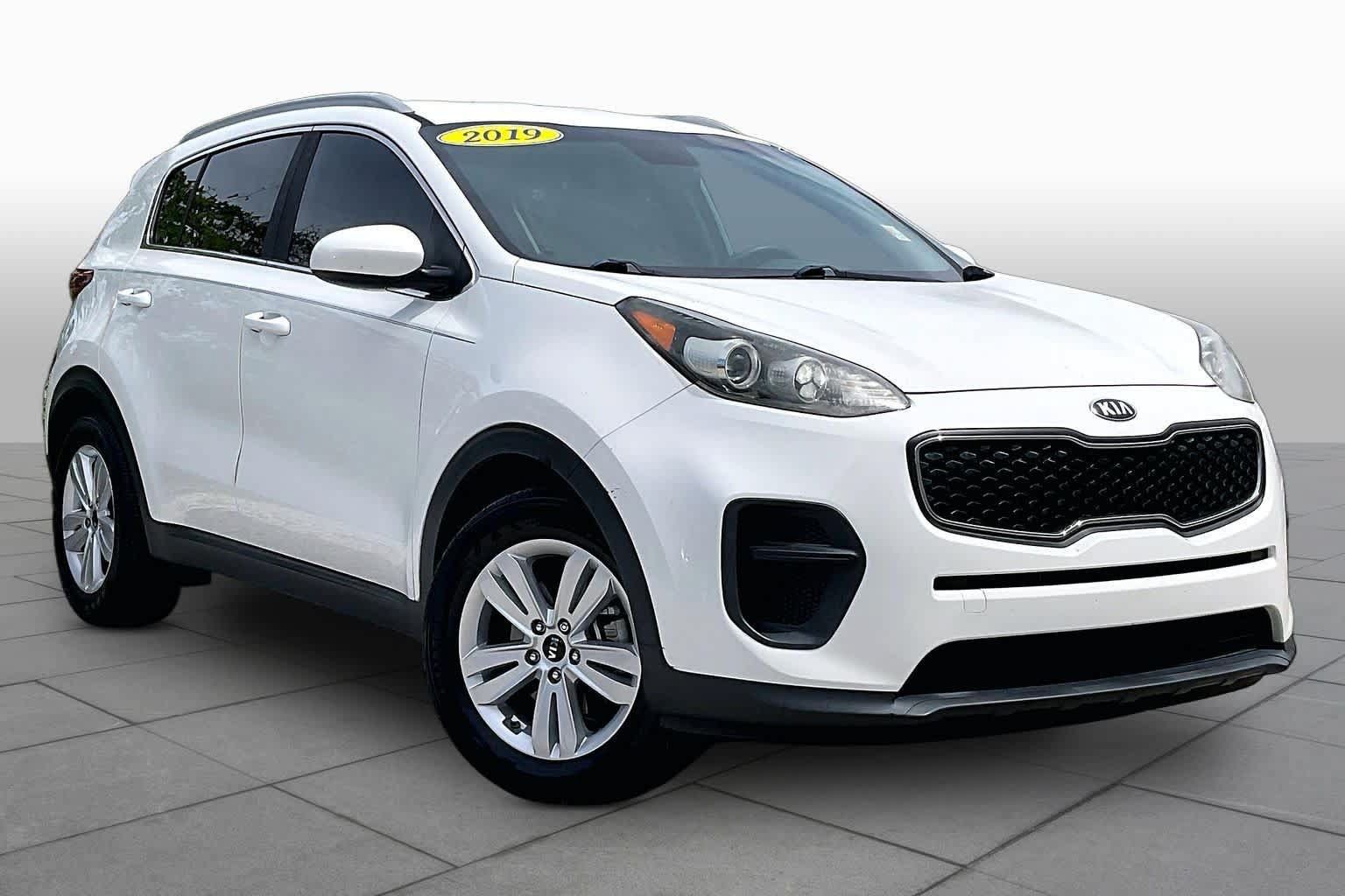 Used 2019 Kia Sportage LX w/ Option Group 017 FWD image 3