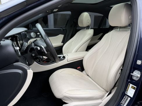 Used 2017 Mercedes-Benz E 300 4MATIC image 12