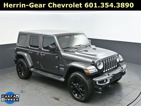 Used 2021 Jeep Wrangler Unlimited Sahara w/ Cold Weather Group image 39