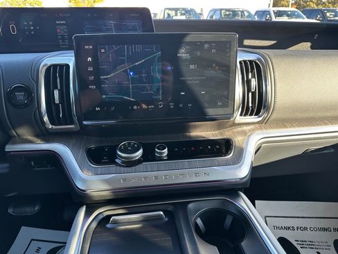 New 2025 Ford Expedition Platinum w/ Platinum Ultimate Package image 79