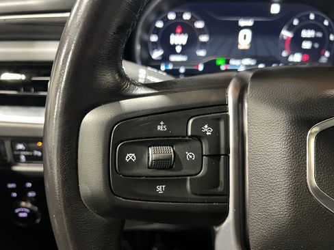 Used 2023 GMC Yukon XL SLT image 29