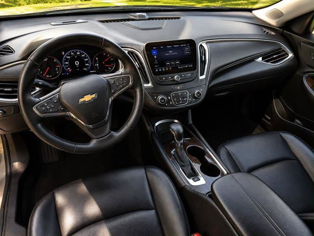 Used 2024 Chevrolet Malibu LT FWD image 12
