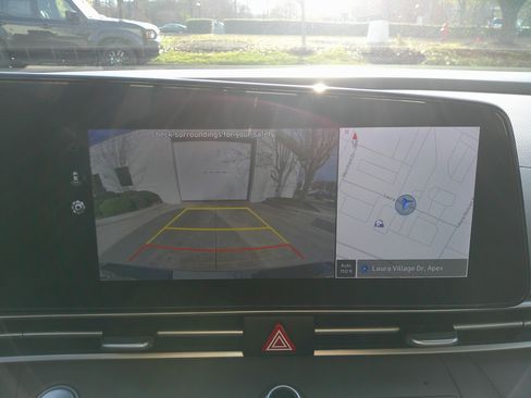 Used 2023 Hyundai Elantra SEL w/ Convenience Package image 26