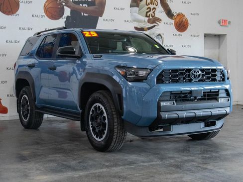 Used 2025 Toyota 4Runner TRD Off-Road Premium image 20
