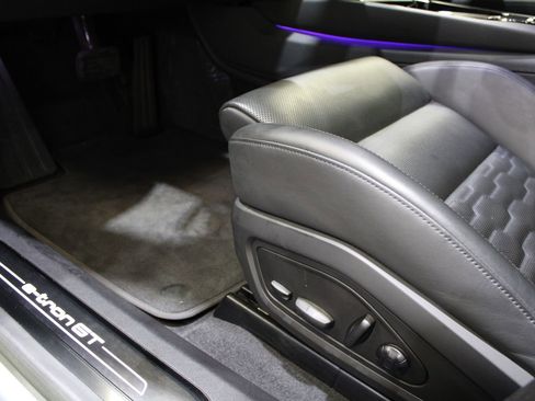 Used 2023 Audi e-tron GT Prestige AWD/4WD image 27