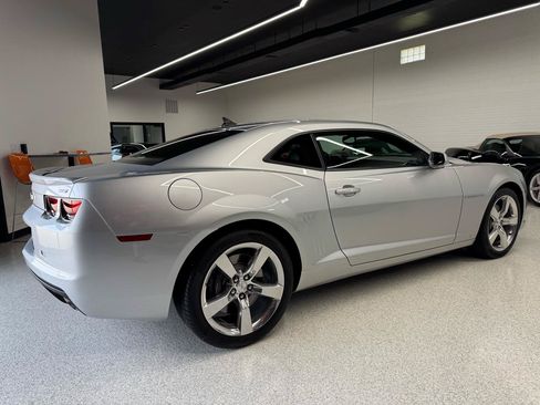 Used 2010 Chevrolet Camaro SS w/ RS Package RWD image 15