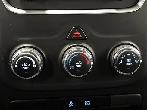 Used 2023 RAM 1500 Classic SLT image 17