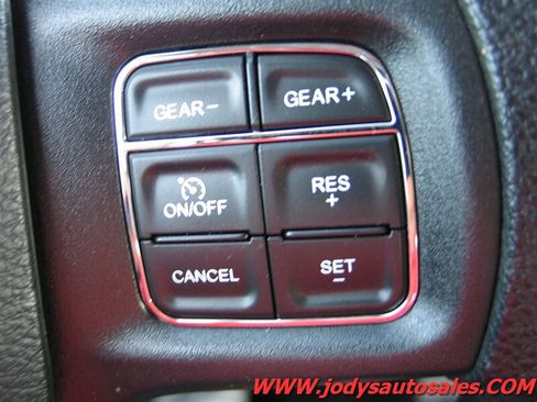 Used 2017 RAM 1500 Tradesman w/ Cold Weather Group AWD/4WD image 10