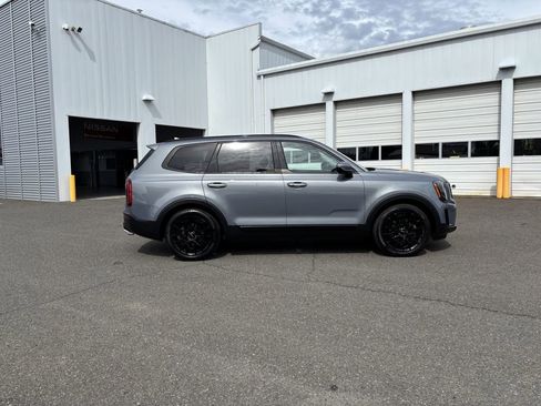 Used 2022 Kia Telluride SX w/ SX Prestige Package AWD/4WD image 8