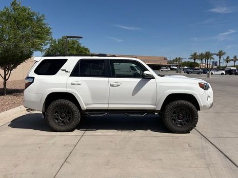 Used 2019 Toyota 4Runner TRD Off-Road Premium image 3