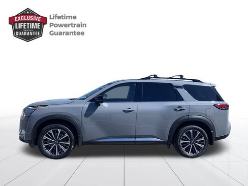 New 2026 Nissan Pathfinder Platinum image 2