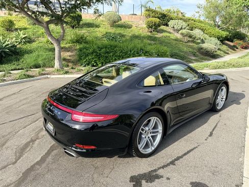 Used 2014 Porsche 911 Carrera 4 AWD/4WD image 15