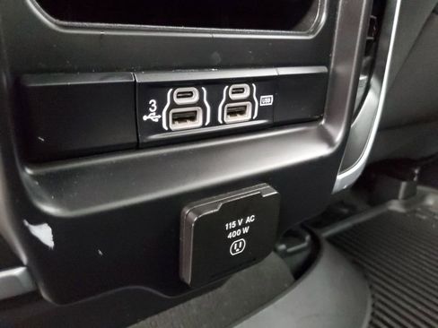 Used 2019 RAM 1500 Big Horn image 33