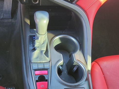 Used 2022 Toyota Camry XSE image 24