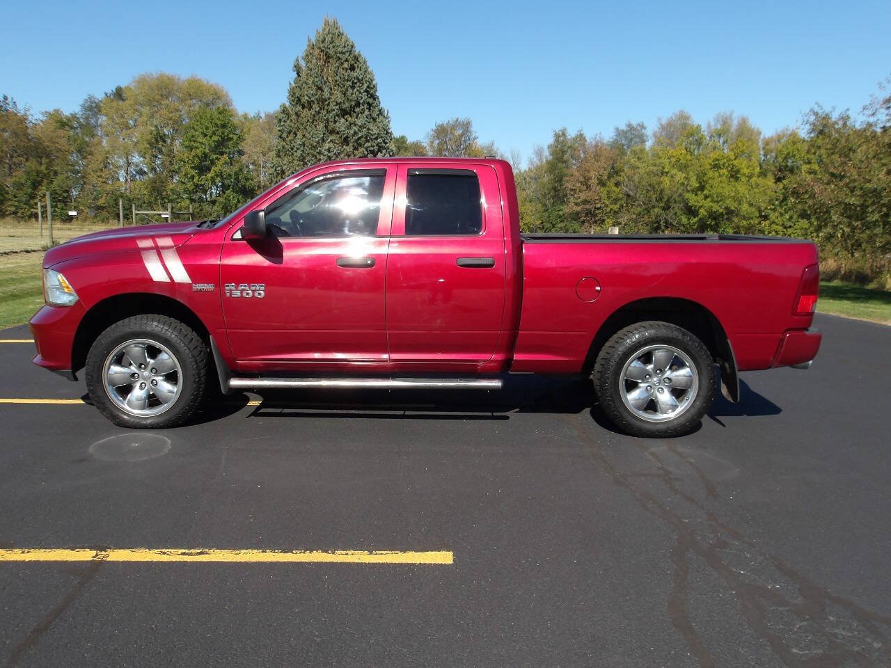 Used 2014 RAM 1500 Express AWD/4WD image 10
