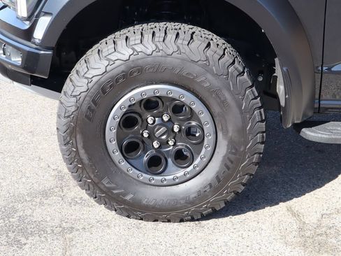 Used 2025 Ford F150 Raptor AWD/4WD image 14
