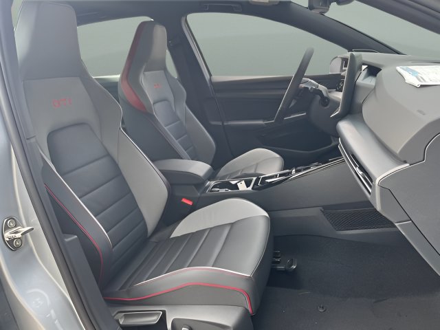 New 2026 Volkswagen GTI SE FWD image 16