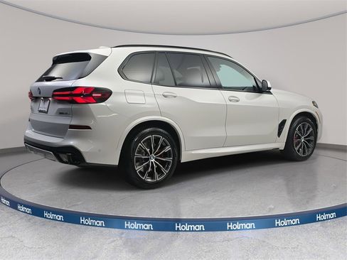 New 2026 BMW X5 xDrive50e w/ M Sport Package image 5