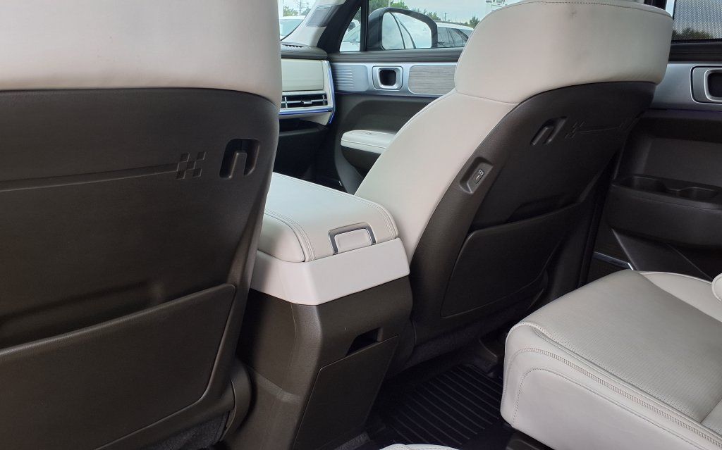 Used 2025 Hyundai Santa Fe Calligraphy FWD image 21