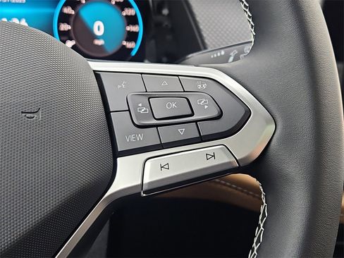 New 2026 Volkswagen Atlas Cross Sport SEL image 21