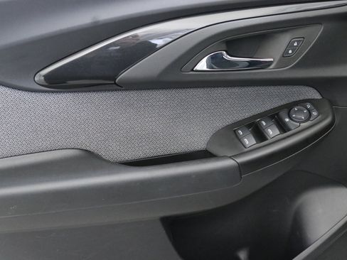 Used 2023 Chevrolet TrailBlazer LT image 24