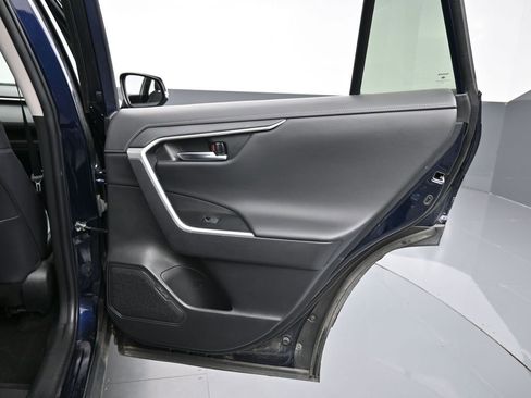 Used 2023 Toyota RAV4 Limited image 17
