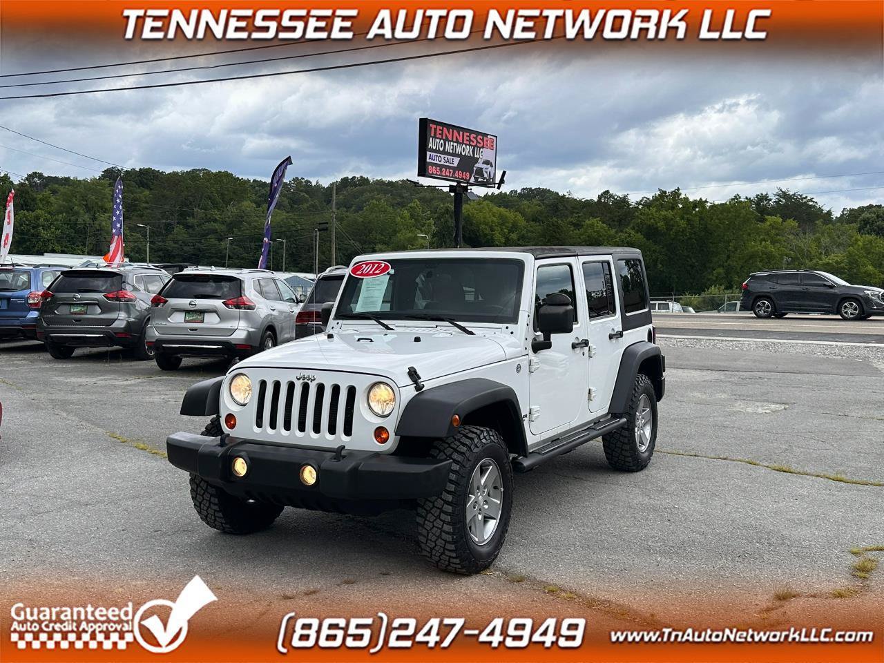 Used 2012 Jeep Wrangler Unlimited Rubicon w/ Connectivity Group AWD/4WD image 1