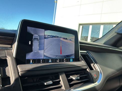 Used 2021 Chevrolet Tahoe High Country image 24