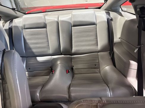Used 2005 Ford Mustang GT Premium image 87