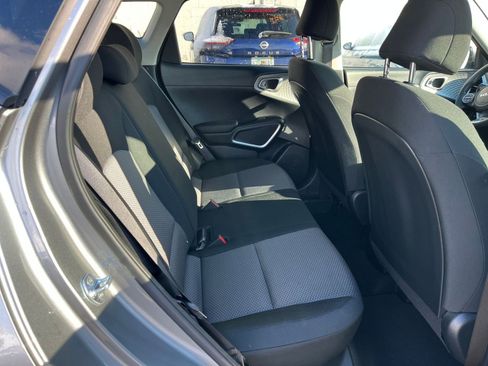 Used 2025 Kia Soul LX w/ LX Technology Package image 23