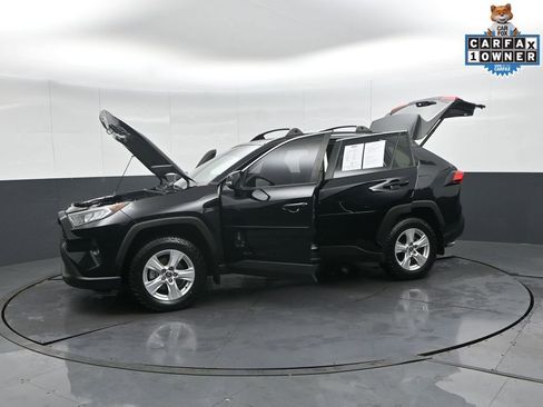Used 2021 Toyota RAV4 XLE w/ Convenience Package image 49