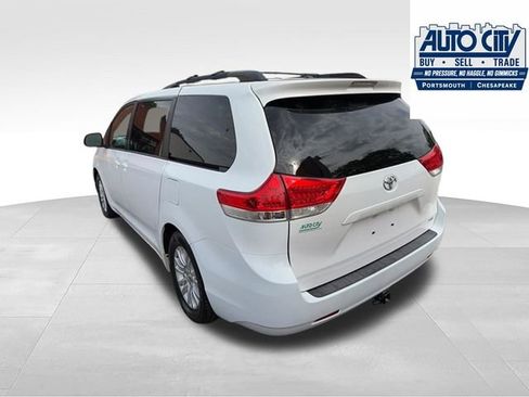 Used 2014 Toyota Sienna XLE FWD image 20