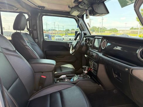 Used 2022 Jeep Wrangler Unlimited Rubicon AWD/4WD image 26