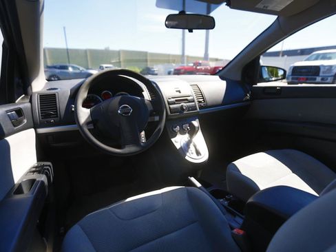 Used 2010 Nissan Sentra 2.0 FWD image 10