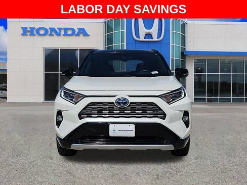 Used 2020 Toyota RAV4 XSE AWD/4WD image 9