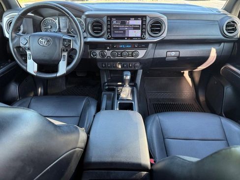 Certified 2022 Toyota Tacoma Limited image 15