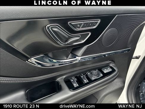Certified 2024 Lincoln Corsair AWD w/ Equipment Group 101A image 14